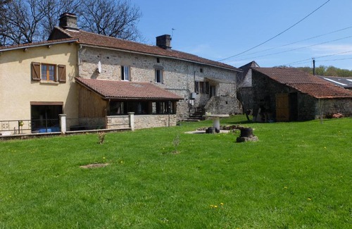 Sousceyrac Apartment | Sur la Colline