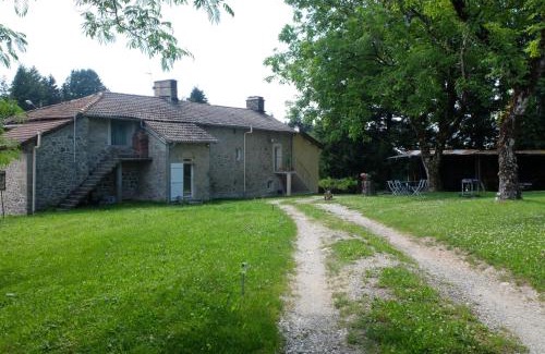 Sousceyrac Apartment | Sur la Colline