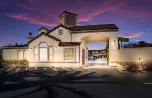 San Rafael Hotel | SureStay Hotel by Best Western San Rafael