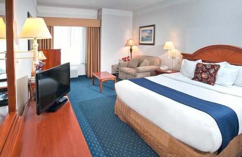 Billings Hotel | SureStay Plus Hotel by Best Western Billings