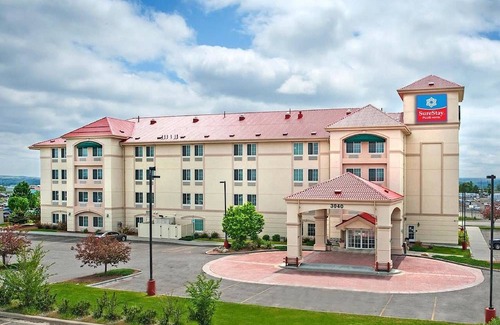 Billings Hotel | SureStay Plus Hotel by Best Western Billings