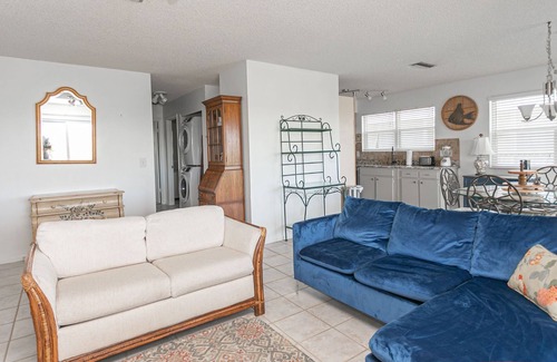 Surfcrest Village Cottage | Surf Crest 23 Ocean front property 2 bedroom cottage steps to ocean