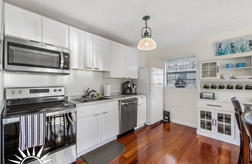 Surfcrest Village Cottage | Surf Crest Village 33 - 3 Bed, 2 Bath Cottage with Ocean View from 2nd Story.