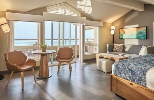 Downtown Cannon Beach Hotel | Surfsand Resort