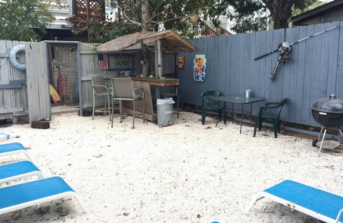 Tybee Island Apartment | Surfside Beacon - Studio apt. upstairs