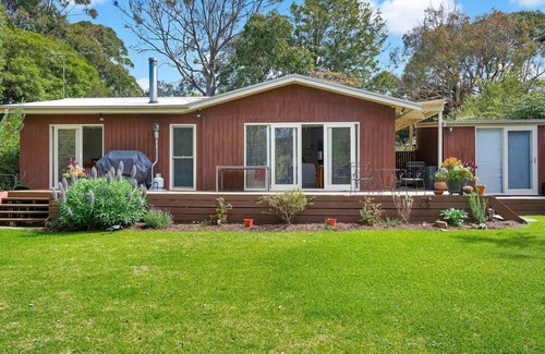 Flinders House | Surprise Surprise - Pet Friendly
