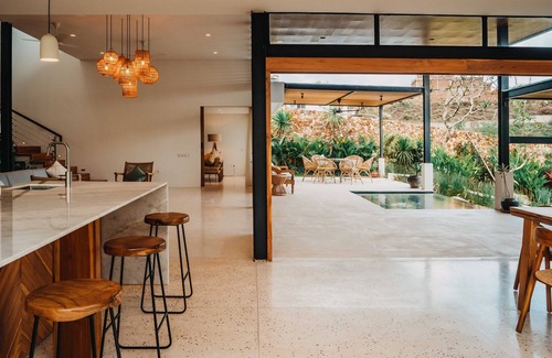 Kuta Villa | Sustainable villa overlooking Kuta bay