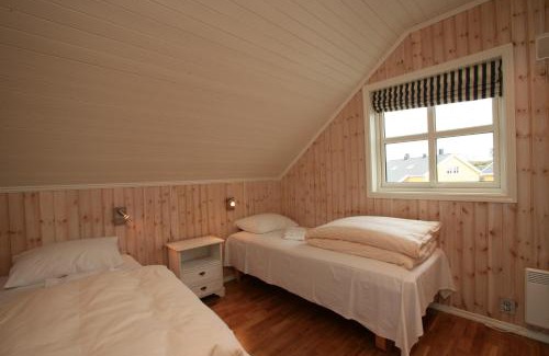 Svolvaer Resort | Svinøya Rorbuer