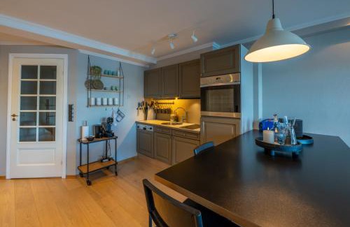 Svolvaer Apartment | Svolvær Harbour Sea View Apt