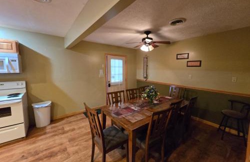 Oakland House | Swallow Falls Cabin 4
