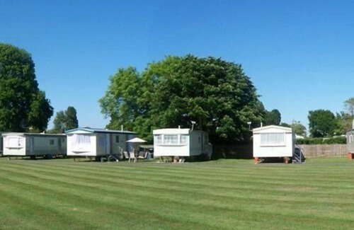 Aldwick House | Swan - Luxury 4 berth caravan