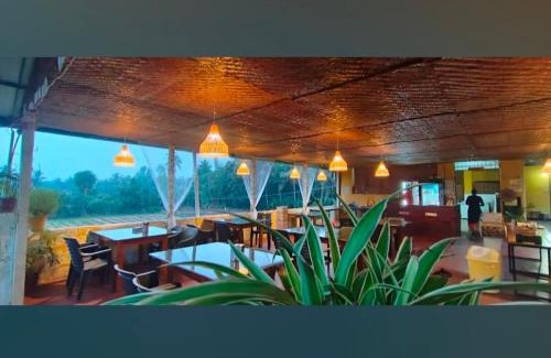 Hireguthi House | Swarnagandha Cottages and Family rooms