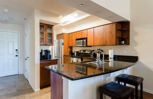 Highland Lake Estates Condo | Sweeping Views of Lake Travis, Luxury Resort Amenities with 3 Pools, Hot Tub and Fitness Center