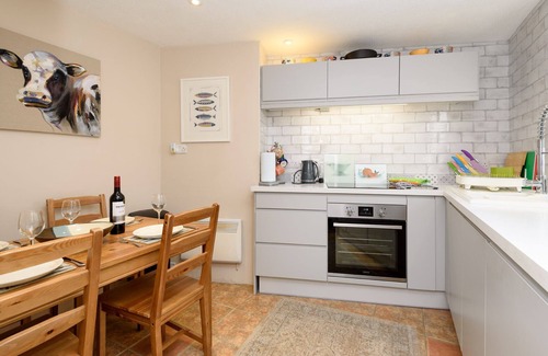 Looe House | Sweet cottage in the heart of Looe with free Wifi