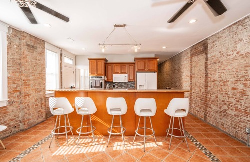 St. Bernard House | Sweet Escape – Historic Northern Cinci Home for 10! Just 10 Min to Downtown