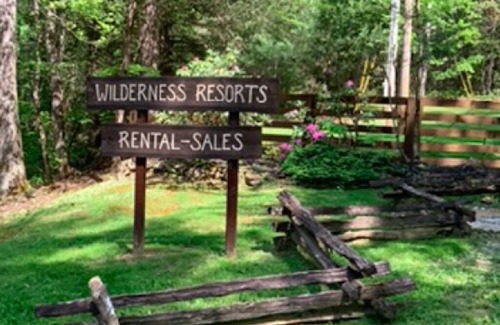 Oneida Cabin | Sweet Gum Falls Quaint Log Cabin With Hot Tub