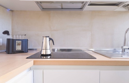 Carrobbio Apartment | SWEET HOME: downtown Milan - 2 BDR, 2BTH, 6 guests