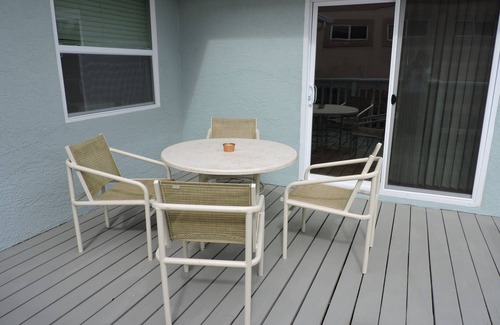 Indian Rocks Beach Condo | Sweet! Indian Rocks Beach Rental, 1/2 Duplex, B, Renovated, Short walk to Beach