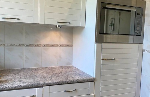 Berkhout House | Sweet little home on the water with a fireplace