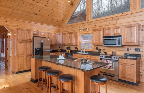 Old Fort Cabin | Sweetwood Lodge | Private Log Cabin with Majestic Mountain Views & Kid-Friendly Amenities!