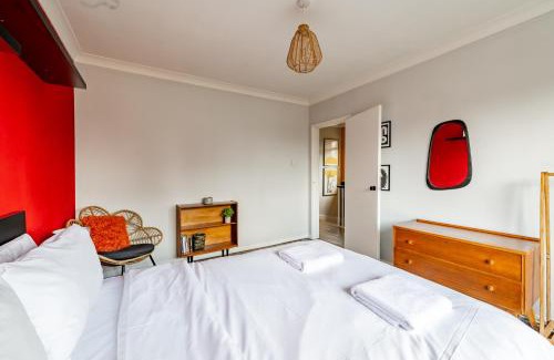 Norwich House | Swift Host - 3 Bed - Outskirts of Norwich - Parking - Garden