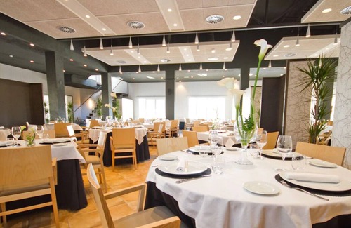 Crevillente House | Swim in the Clear-Crystal Waters of La Zenia Beach! 3 Onsite Pools, Spa Center!