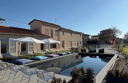 Sarzana Villa | Swimming pool,Sauna,Jacuzzi,Barbecue,A/C,Billiards,WiFi,5minutes from the sea and downtown