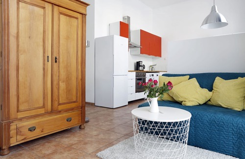 Mitte Apartment | SWINE Studio Scene Kiez Mitte Prenzlauer Berg Mauerpark 1-4 P.