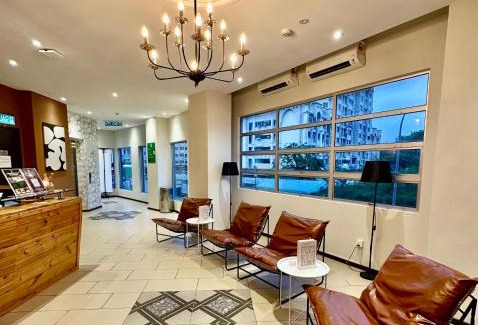 Shah Alam Hotel | Swing & Pillows - Apple Hotel Shah Alam