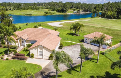 Groveland House | SWISS 56 - Lake Denise