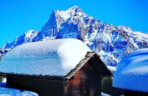 Aeschlen ob Gunten Ski Chalet | SwissHut Stunning Views Alps & Lake