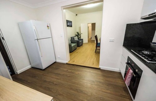 Burwood House | Sydney Burwood 4 bedroom Guest house