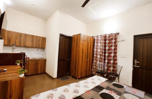 Phagwara Hotel | SYL HOTEL IV Four - Deluxe Rooms in Law Gate Phagwara