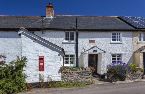 Wheddon Cross House | Syms Cottage Cutcombe