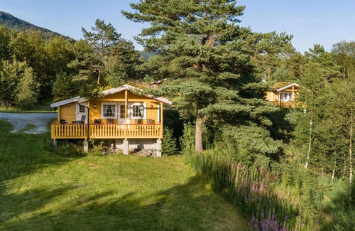 Fjaler House | Synnøve by Interhome