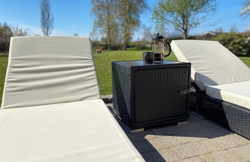 Graested Villa | Tæt på Skov og Stand. Masser af Plads - ude og Inde