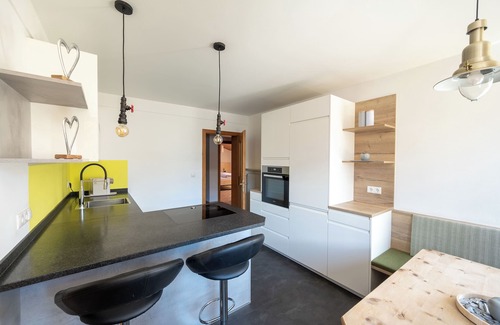 Rasa Apartment | Töllhof Studio mit Bauernstube