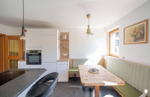 Rasa Apartment | Töllhof Studio mit Bauernstube