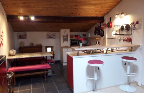 Loubens Apartment | T 3 attic in character house