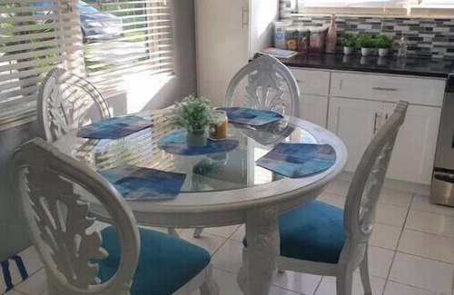 Freeport Apartment | T&B Comfortable Cozy Condon