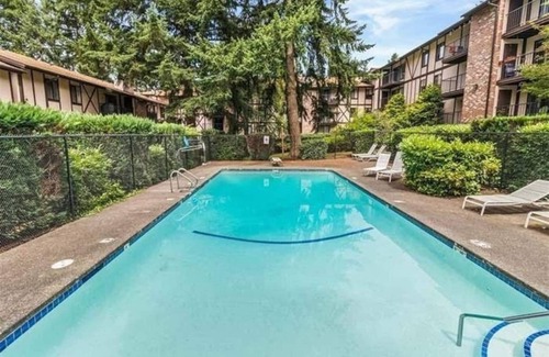 University Place Condo | T Regency Suite