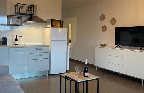 Santa-Lucia-di-Moriani Apartment | T2 apartment of 40m2 feet in the water + swimming pool