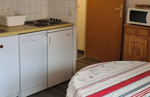 Risoul Apartment | T2 apartment sleeps 6 on the slopes.