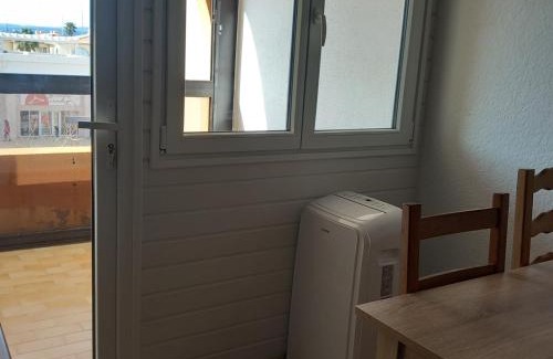 Port Leucate Apartment | T2 cabine Port-Leucate 4 personnes balcon climatisation parking