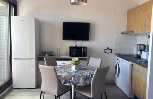 Port Leucate Villa | T2 House sea front with private parking, sleeps 4