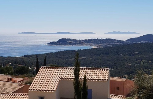 La Croix-Valmer Apartment | T3, Superbe vue Mer, Piscine et Parking Privé