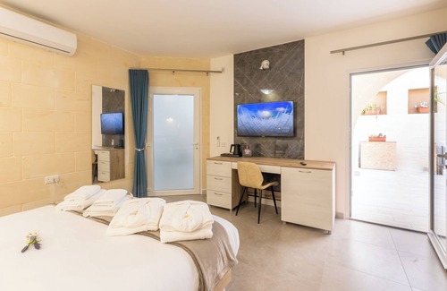Xewkija Hotel | Ta'Battista B&B & Pool - Ta'Pinu, IX-XEWKIJA, GĦAWDEX, Malta