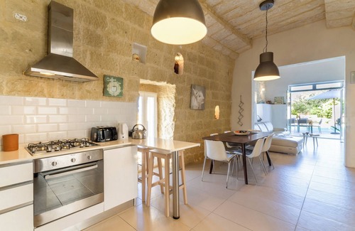 San Lawrenz House | Ta'Patee Pool Farmhouse in Gozo, Kercem Gozo, Malta