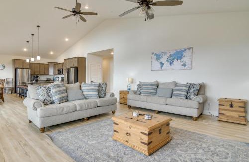 Indian Point House | Table Rock Lake View and Games Galore Family Lodge