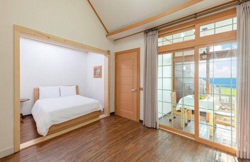 Taean House | Taean Batgae Ocean Pension